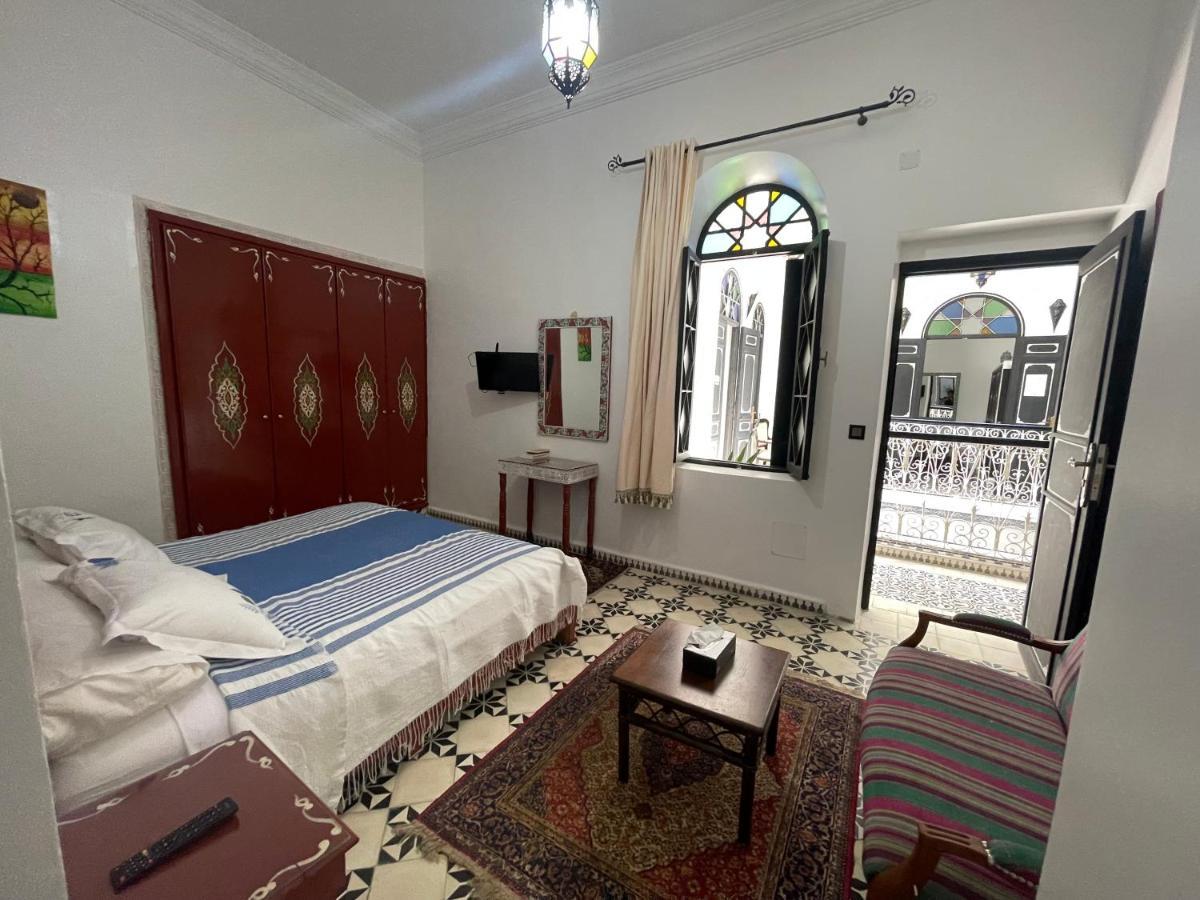 Riad Tingis Tanger Buitenkant foto
