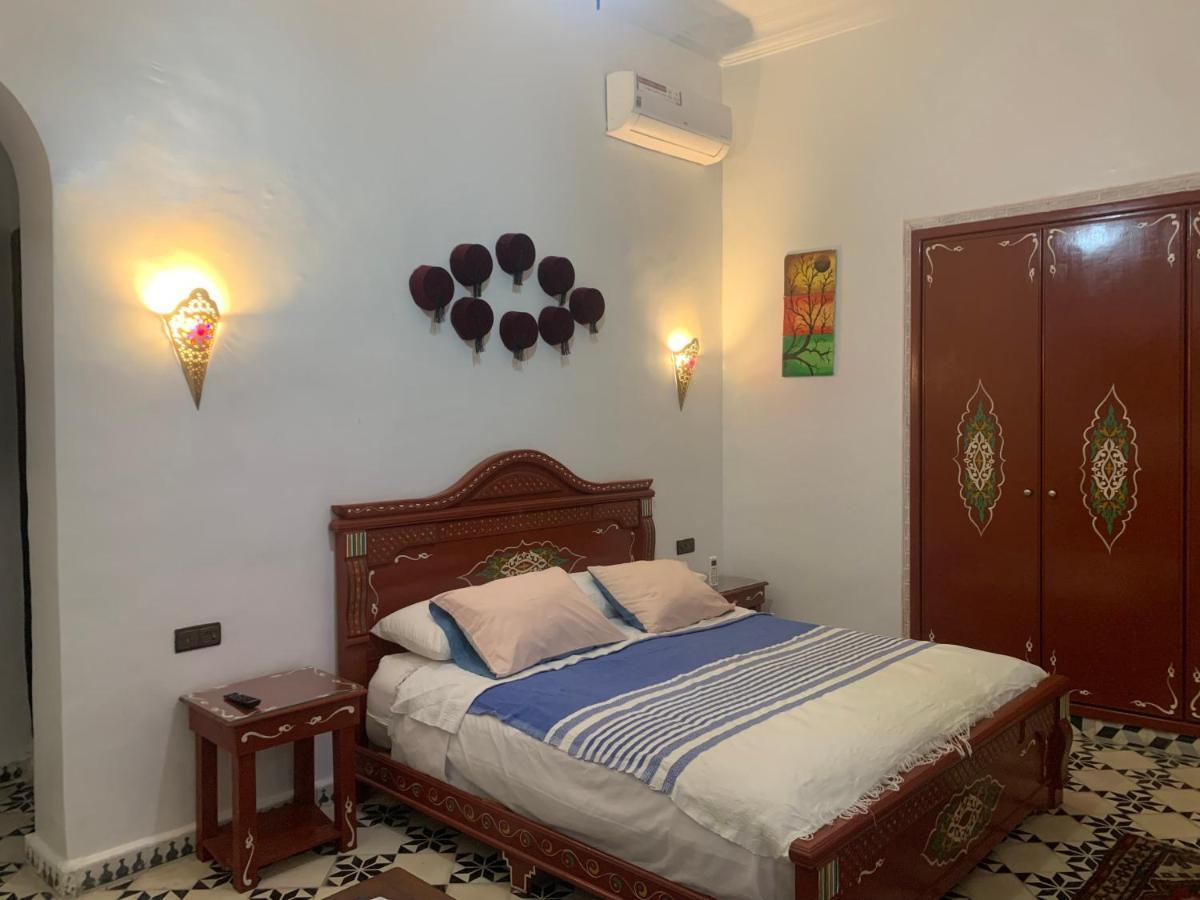 Riad Tingis Tanger Buitenkant foto