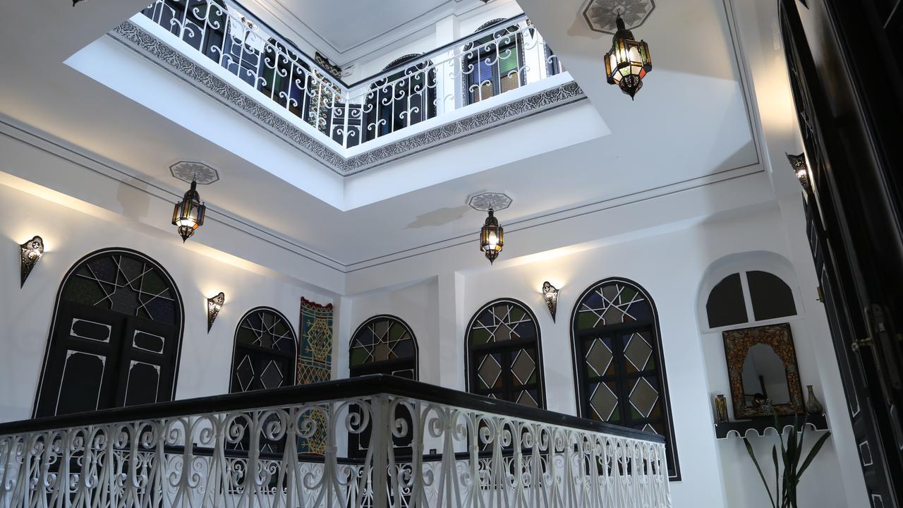 Riad Tingis Tanger Buitenkant foto